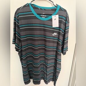 Men’s Nike Striped Tee